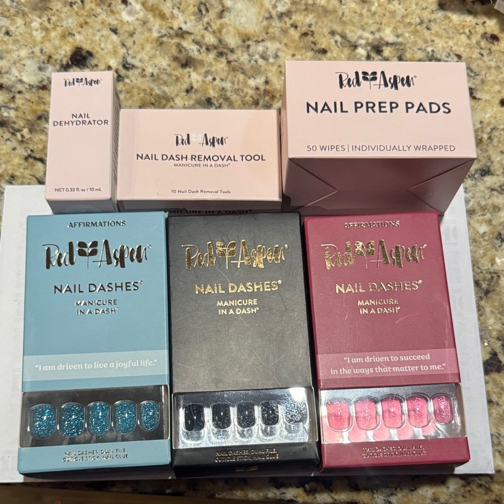 Red Aspen Press-On Nails Set - Blue, Pink, and Black